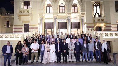 وزير الاتصالات يلتقي مجموعة من رواد الأعمال ومؤسسي الشركات التكنولوجية الناشئة