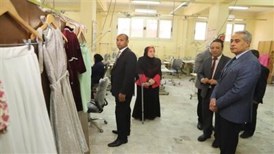 وزير القوى العاملة يتفقد مركز تدريب مهني 