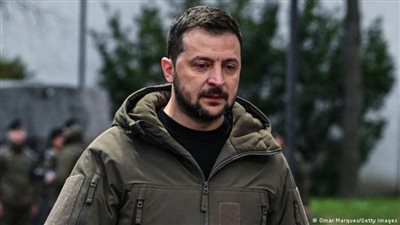 زيلينسكي يطالب العالم بالرد على مقطع فيديو يُظهر قطع رأس أسير أوكراني