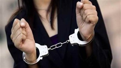 سلسلة فالصو بـ36 ألف جنيه.. حبس سيدتين نصبتا على جواهرجي في قنا