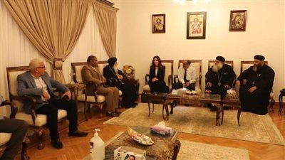 نائب محافظ الجيزة تزور مطرانية أكتوبر وأوسيم لتقديم التهنئة بعيد القيامة 