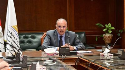 وزير الري يتابع إجراءات تقييم ومتابعة حالة المنشآت المائية بالمحافظات (صور)