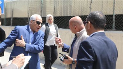 محافظ الجيزة يتابع الحالة العامة للنظافة بمحاور المنصورية 