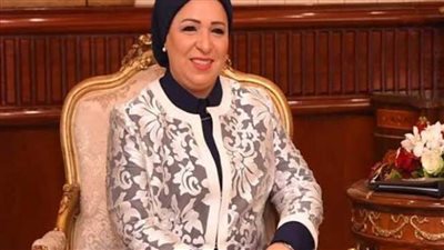 السيدة انتصار السيسي تهنئ الشعب المصري بعيد تحرير سيناء