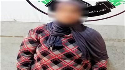 أجبرت الأطفال على التسول وعذبتهم.. «الكتعة» في قبضة الشرطة 