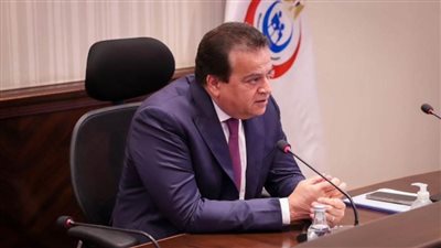 وزير الصحة يبحث تفعيل منظومة متكاملة لـ«وحدات الرعاية المتوسطة» بالمستشفيات (صور)