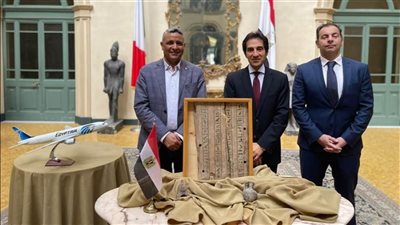 السياحة والآثار تتسلم 4 قطع أثرية من إيطاليا خرجت بطرق غير شرعية 