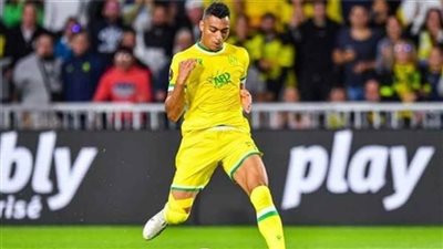 فريق مصطفى محمد.. نانت يعلن إقالة أنطوان كومبواريه من تدريب الفريق