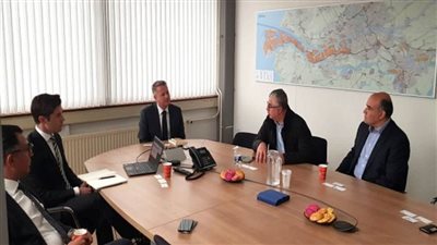 رئيس اقتصادية قناة السويس يتفقد  ميناء روتردام ويبحث سبل التعاون المشترك 