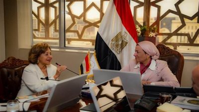ياسمين فؤاد تتابع إعداد تقرير حالة البيئة في مصر لعام 2022 (صور)