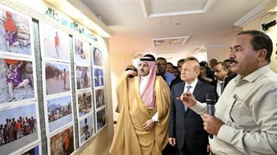 الرئيس اليمني يزور مكتب «مسام» في عدن ويشيد بالنجاحات الإنسانية للمشروع (صور)