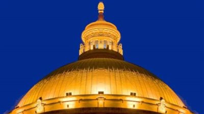 ندوة بجامعة القاهرة للتعريف بمنظومة التأمين الصحي الجديدة التي بدأ تطبيقها للعاملين بالجامعة