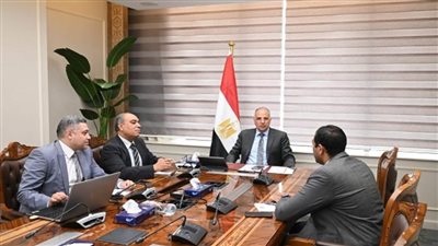 وزير الري يتابع إجراءات الإعداد لأسبوع القاهرة السادس للمياه (صور)