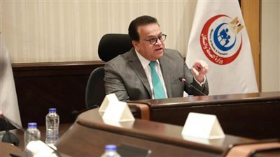 وزير الصحة يوجه بتشكيل لجنة تختص بوضع الضوابط والأسس الخاصة بتحصيل إيرادات الصندوق (صور)