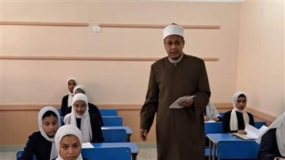 محافظ شمال سيناء يتابع الاستعدادات النهائية لامتحانات الثانوية الأزهرية 