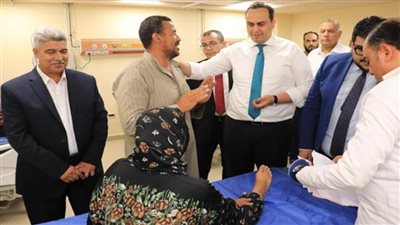 رئيس هيئة الرعاية الصحية في مرور ليلي مفاجئ للمنشآت الصحية بالإسماعيلية (صور)