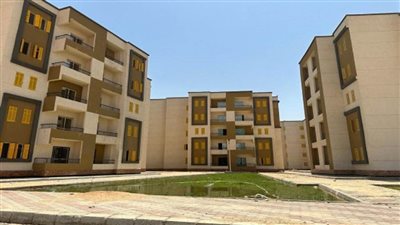 وزير الإسكان: تنفيذ آلاف الوحدات السكنية لمحدودي الدخل بالعاشر من رمضان (صور)