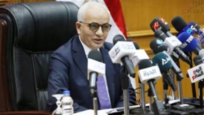 «التعليم»: الإثنين المقبل تسليم خطابات ندب المراقبين المشاركين بامتحانات الثانوية العامة