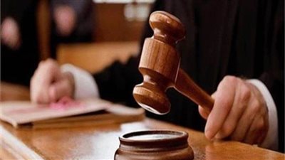 اليوم.. محاكمة 5 أشخاص بتهمة الإتجار في المخدرات وحيازة أسلحة وذخيرة 