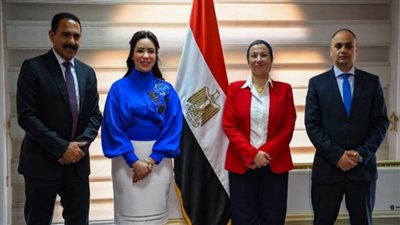 وزيرة البيئة: المجتمع المدني له دور أساسي في تغيير النظرة للبيئة ووضعها على رأس أولويات المواطن وصانعي القرار (صور)