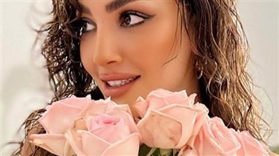 دونا الحسين تخطف قلوب متابعيها بإطلالة صيفية مثيرة |صور