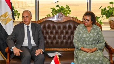 الري: توقيع مذكرة تفاهم لتطوير وإدارة الموارد المائية بكينيا