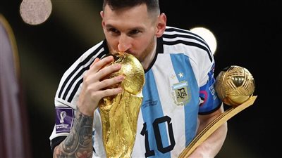 ليونيل ميسي: الكرة الذهبية لا تهمني