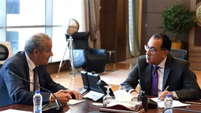 مدبولي يتابع مع وزير التموين توافر السلع الأساسية مع قرب حلول عيد الأضحى