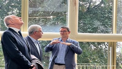 وزير التعليم العالي يتفقد «بيت مصر» بباريس (صور)