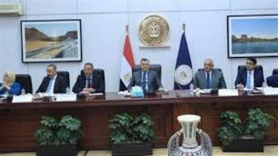 السياحة: استرداد قطعتين أثريتين من فرنسا .. وبروتوكول هندي للبحث والتنقيب بمصر