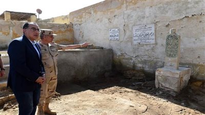 رئيس الوزراء يتفقد المقابر المطلة على شارع صلاح سالم لعرض الرؤية المتكاملة لخطوات بدء تنفيذ 