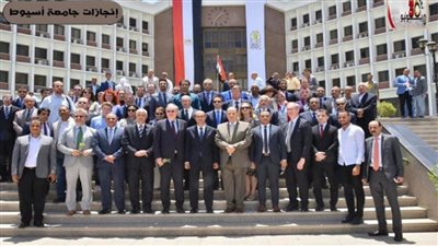 إنجازات مشهودة لجامعة أسيوط خلال عام (إنفوجراف)