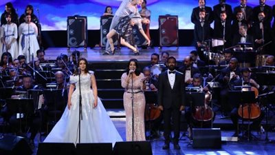 وزيرة الثقافة تشهد احتفالات الأوبرا بذكرى مرور 10سنوات على ثورة  30 يونيو 