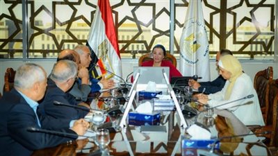 وزيرة البيئة تناقش آليات تنفيذ مشروع إنتاج أخشاب MDF من الغابات المقامة على مياه الصرف المعالج