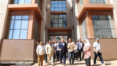 محافظ الوادي الجديد يتابع التجهيزات النهائية بالعاصمة الإدارية الجديدة
