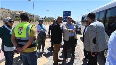 وزير الإسكان يتفقد أعمال تطوير شارع جمال عبدالناصر بالقاهرة الجديدة (صور)