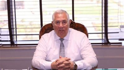 وزير الزراعة يوجه بتدقيق حصر المساحات المنزرعة فعليا لوصول دعم الأسمدة لمستحقيه