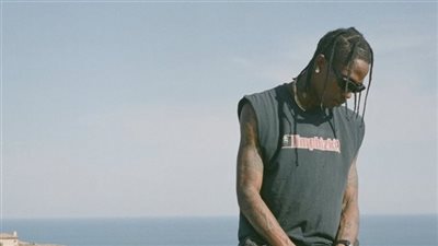 تحرك برلماني بشأن إلغاء حفل تراڤيس سكوت