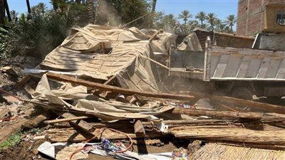 رفع مخلفات بالوراق وأبو النمرس استجابة للمواطنين