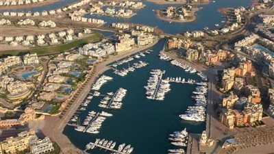 منح السائحين الأجانب الوافدين لجمهورية مصر العربية على متن اليخوت السياحية الأجنبية إقامة سياحية لمدة 3 شهور بدلاً من شهر