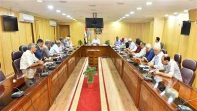 محافظ أسيوط يتابع الموقف التنفيذي لمشروعات الخطة الاستثمارية الجديدة 