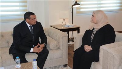 وزيرا التضامن والتنمية المحلية يبحثان التعاون في مجالات تسويق منتجات التراث الحرفي