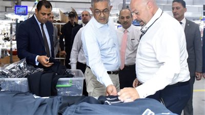 الرئيس التنفيذي للهيئة العامة للاستثمار والمناطق الحرة ومحافظ الإسماعيلية يبحثان فرص الاستثمار شرق القناة