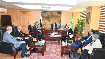 مصادرة 270 كيلو جبن منتهية الصلاحية داخل مخزن مواد غذائية بالغربية