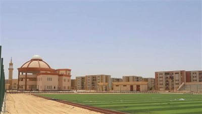 الإسكان: دفع العمل بمشروعات الخدمات والطرق الجارية بمدينة العاشر من رمضان ضمن خطة شاملة