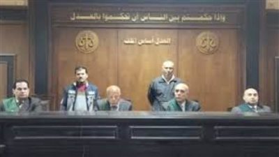 قرار عاجل بشأن إعادة محاكمة 13 متهما في فض رابعة