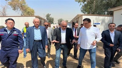 وزير الإسكان يزور عددا من المشروعات ببغداد تشارك في تنفيذها شركات مقاولات مصرية (صور)
