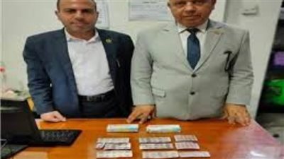 إحباط محاولة تهريب أقراص مخدرة مع راكب في مطار برج العرب