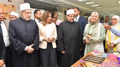وزيري الثقافة والأوقاف ووكيل الأزهر يفتتحون معرض مسابقة مواهب وقدرات  للموسم الثالث تحت شعار 