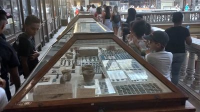 أتوبيس الفن الجميل يصطحب أطفال روضة السيدة زينب لزيارة المتحف المصري والإسلامي